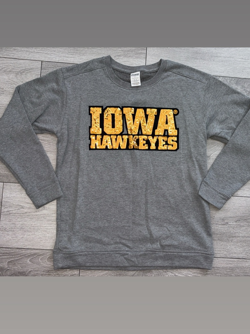 PINK Victorias Secret Sz Medium Iowa Hawkeyes Crew Neck Sweater Sequinned Herky